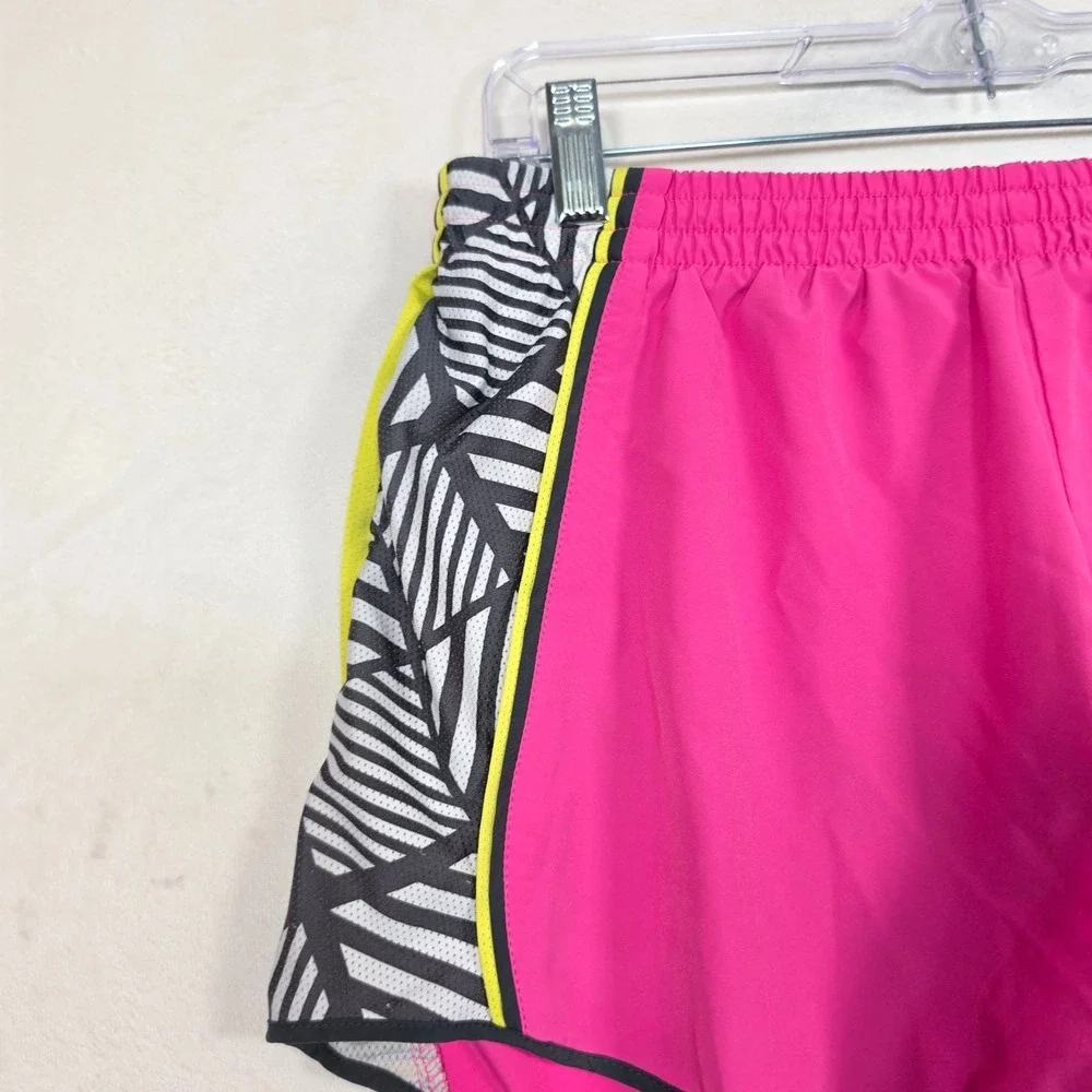 Nike Running Shorts Women's M Pink Geometric Dri-FIT Lined Athletic Workout